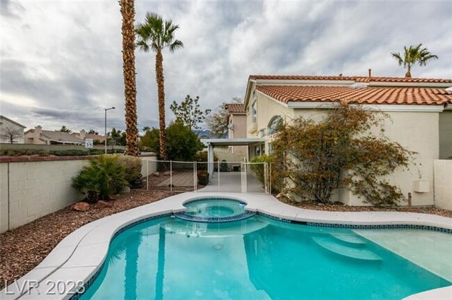 Building Photo - STUNNING 2 STORY HOME IN SUMMERLIN WITH POOL 89134