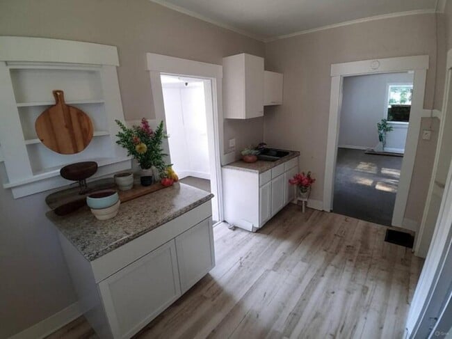 Building Photo - 3.0 bedroom in Richmond Indiana 47374