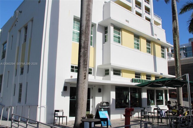 Building Photo - 158 Ocean Dr