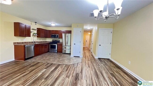 Building Photo - 705 Blue Heron Dr