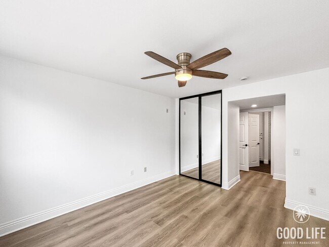 Building Photo - Gorgeous 1B/1BA condo w/ Washer/Dryer and ...