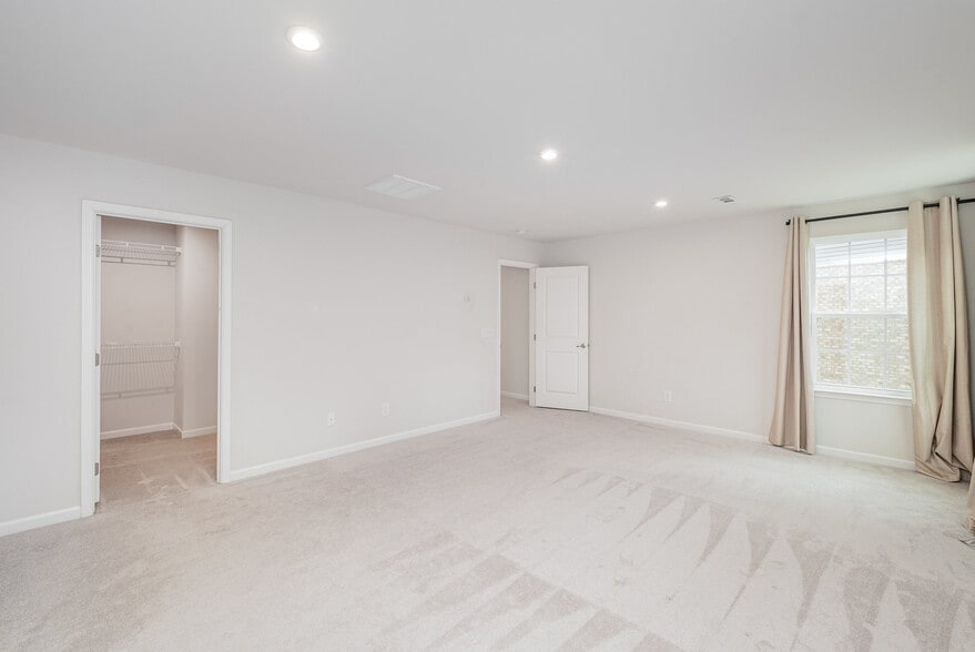 Building Photo - 971 Fancher Ln