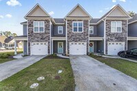 Building Photo - Stonebay Townhome