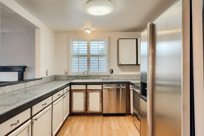 Building Photo - 8488 Prairie Clover Way