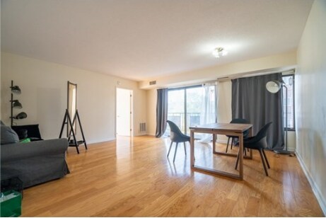 Building Photo - 30 Stearns Rd