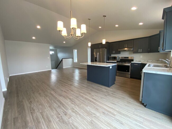 Building Photo - Beautiful 4 Bedroom Home by Brooks Harbor ...