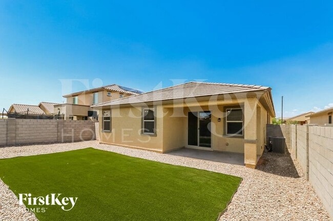 Building Photo - 17565 W Villa Chula Ln