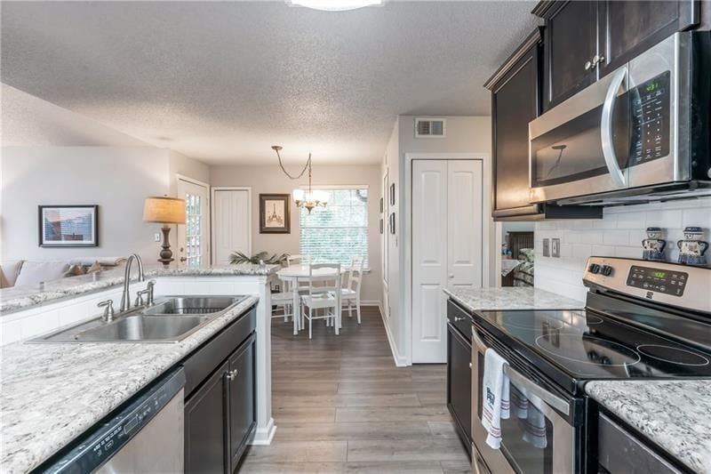 Building Photo - 509 Cypress Pointe St