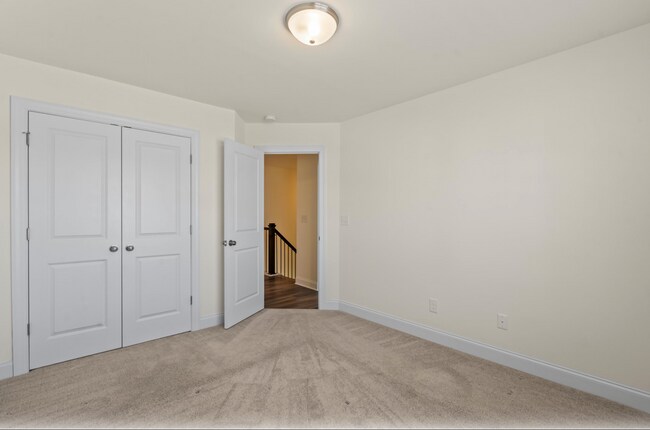 Building Photo - Beautiful 3-Bedroom Townhome in Harrisburg...