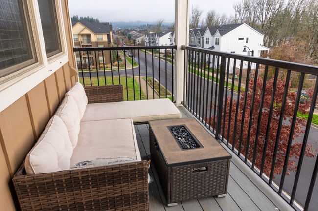 Building Photo - 16284 NW Chadwick Way