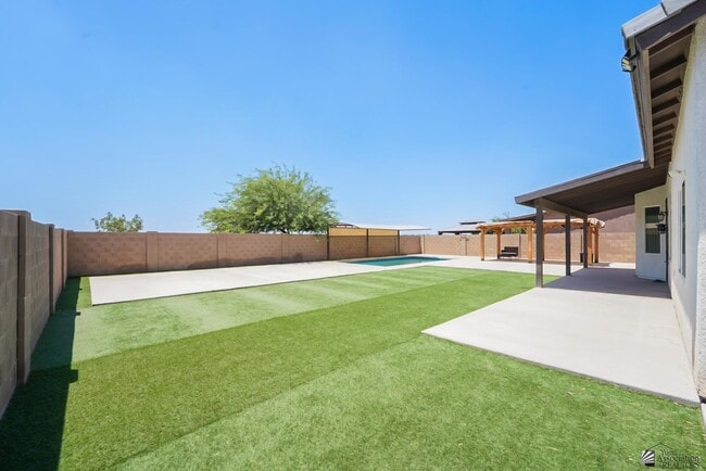 Building Photo - 3457 W 39th Ln
