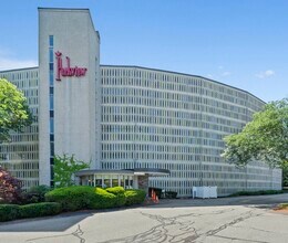 Building Photo - 200 Swanton St