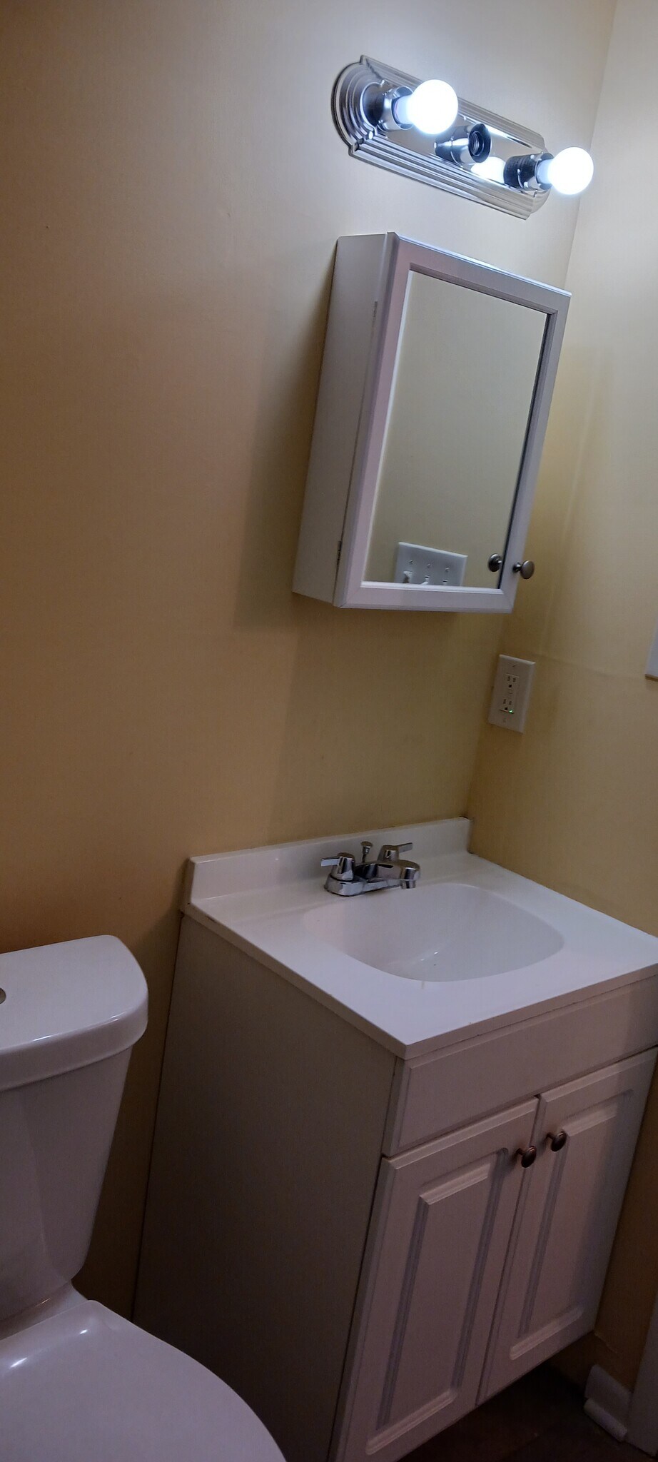 Bathroom - 3009 Huntleigh Dr