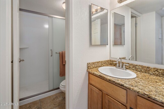 Building Photo - 3825 E Camelback Rd