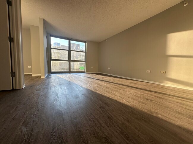 Building Photo - 180 N Jefferson St