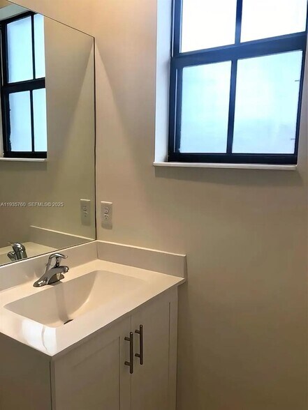 Building Photo - 3276 W 106th Ter