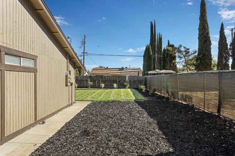 Building Photo - 522 Joseph Rd