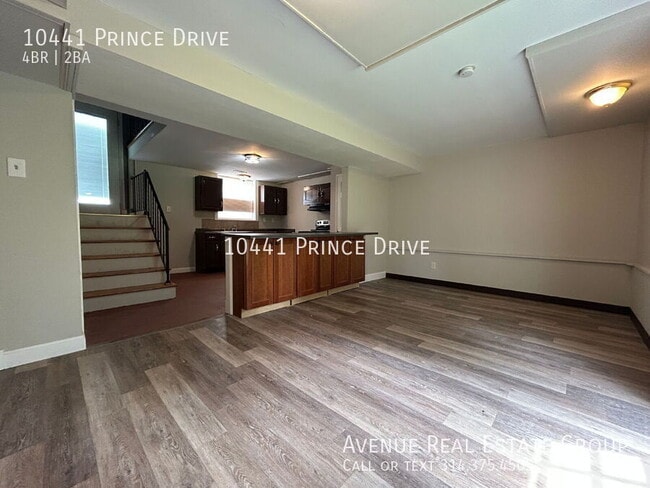 Building Photo - 10441 Prince Dr