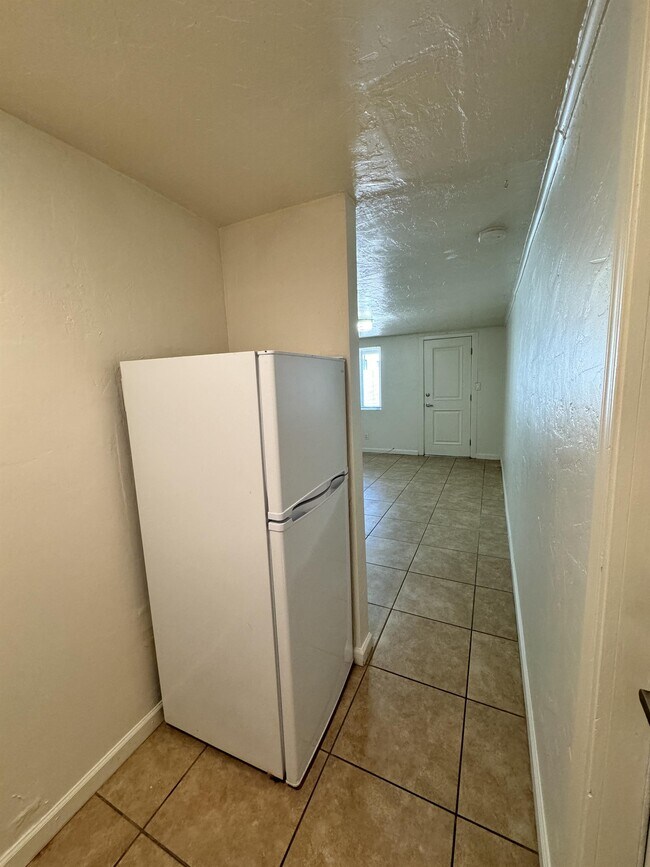 Building Photo - 2014 N 16th Ave