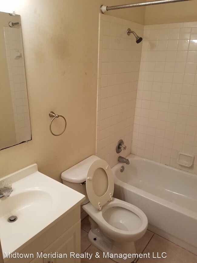 Building Photo - 2 br, 2 bath House - 1322 Burgess Dr