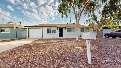 Building Photo - 830 E Orchid Ln