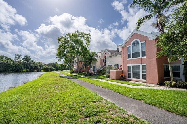 Building Photo - 1350 Crystal Way
