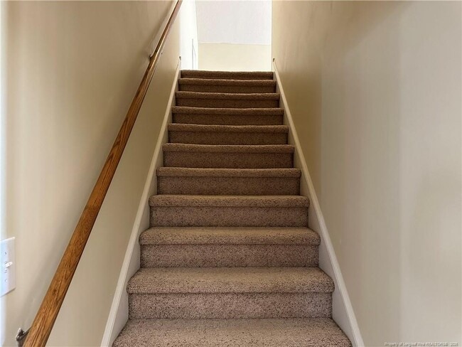 Building Photo - 1935 Sunshine Ct