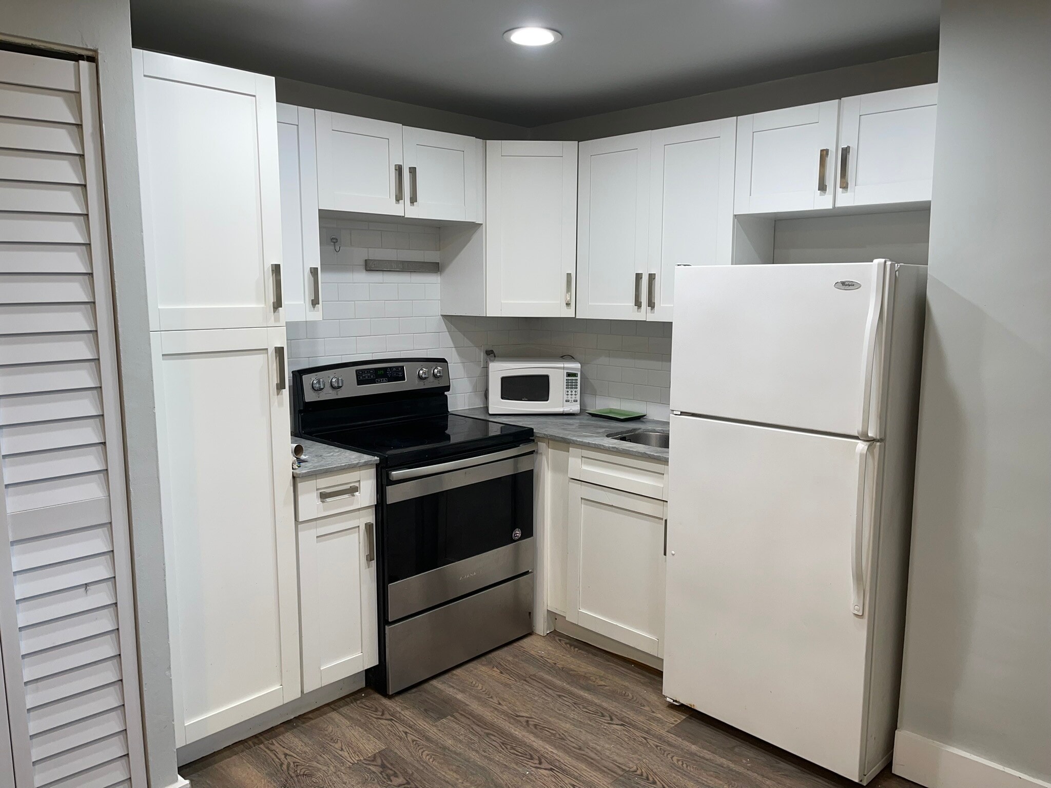 Building Photo - 536 14th St