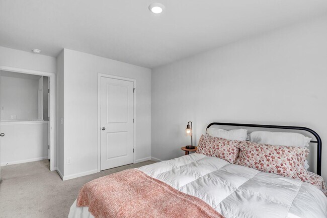 Building Photo - Ways Station Golf course community in Richmond Hill Plantation - 4 Bed/2.5 Bath