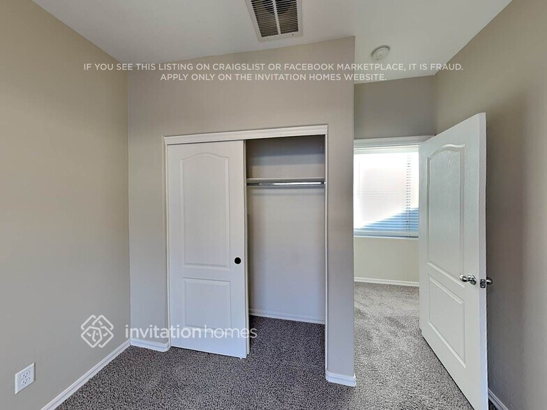 Building Photo - 14541 W Maui Ln