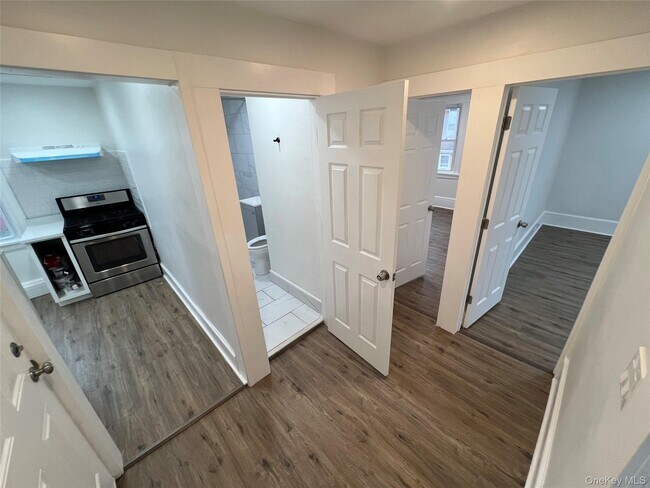 Building Photo - 175 Washington St