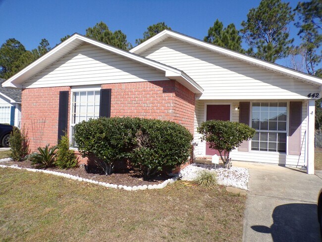 Building Photo - Convenient Southwest Pensacola Living — 3BR Home with Open Floor Plan, Private Fenced Yard & Easy...