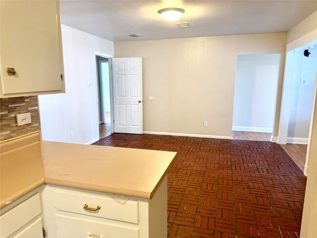 Building Photo - 4275 Bethel Blvd