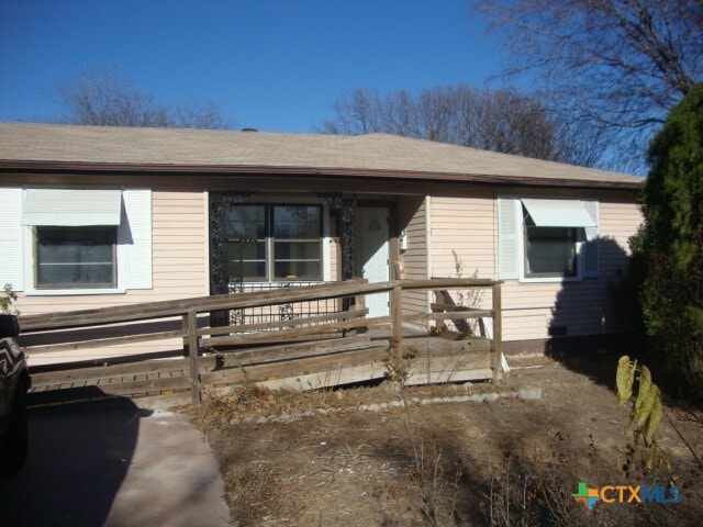 Building Photo - 205 E Voelter Ave