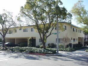 Building Photo - 501 S 7th St