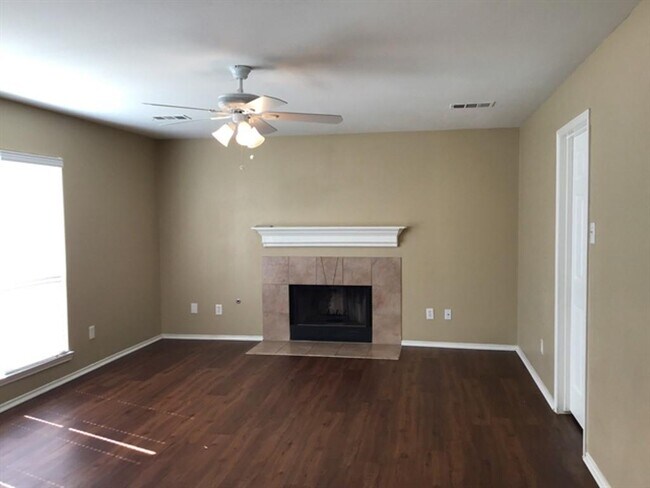 Building Photo - 11723 Coconino Ln