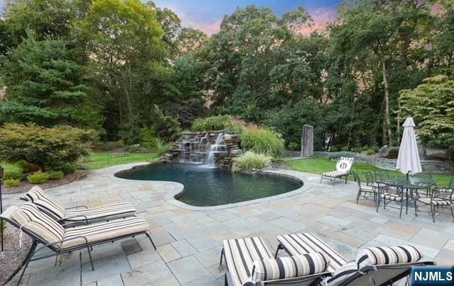 Building Photo - 51 Chestnut Ridge Rd