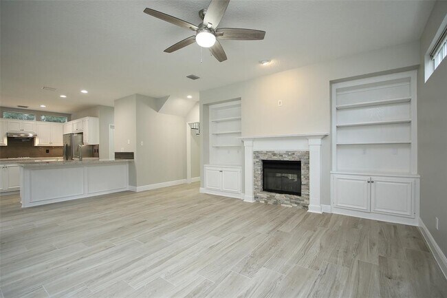 Building Photo - 98 N Cochrans Green Cir