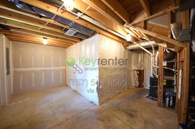 Building Photo - 49 Manilla Cir