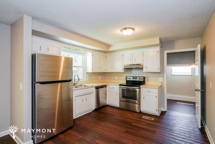 Building Photo - 4873 Everest Dr