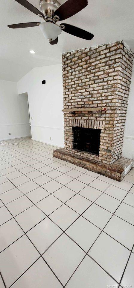 Building Photo - 6991 NW 20th Ct