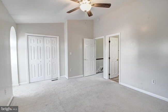 Building Photo - 42 Victoria Square