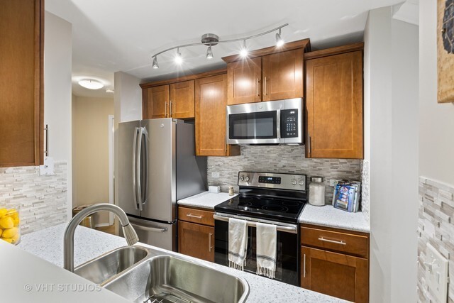 Building Photo - 1665 Lincoln Meadows Cir