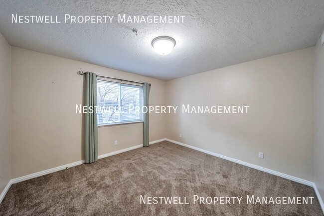 Building Photo - $250 OFF 1ST MONTH'S RENT- Charming Mid-Le...