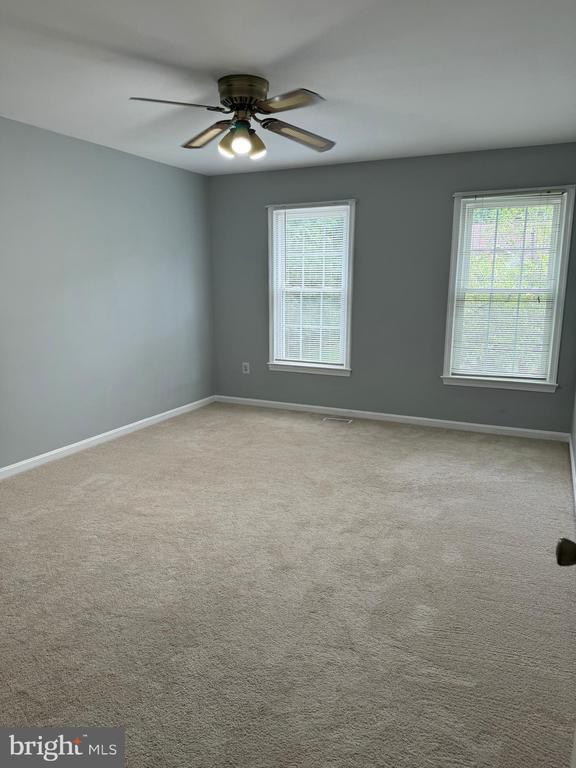 Building Photo - 12859 Valleywood Dr