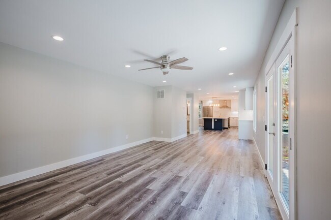 Building Photo - Secluded Four Bedroom Home on Seven Acres in Midway Farms!