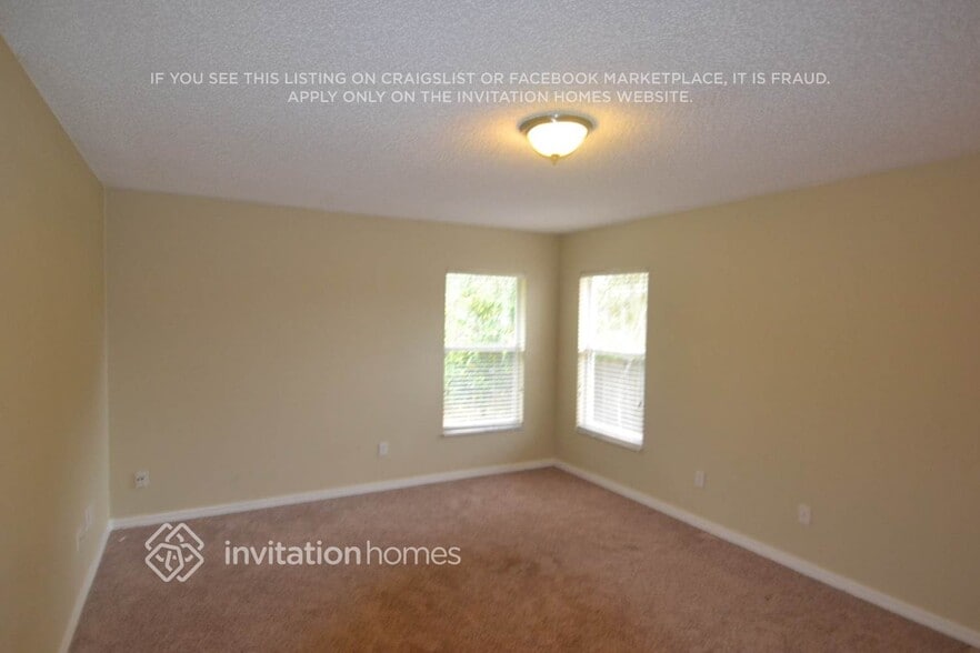 Building Photo - 1450 Lodge Terrace