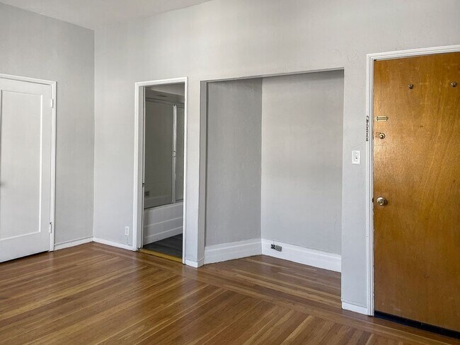 Building Photo - 2338 Channing Way