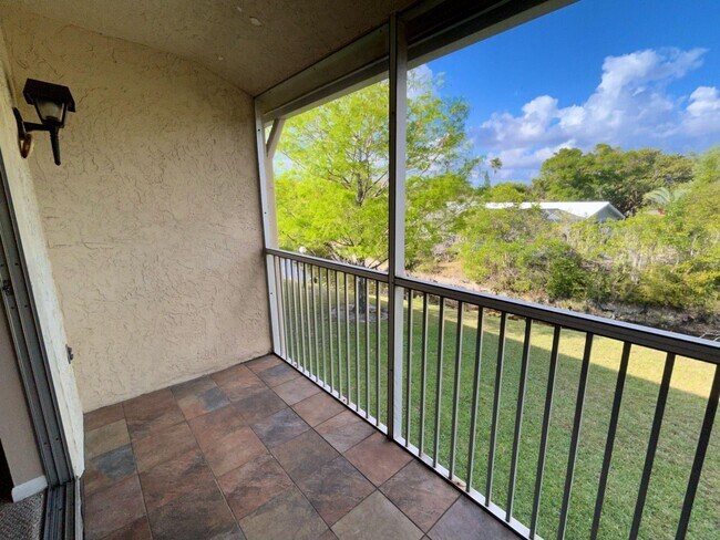 Building Photo - 3738 N University Dr