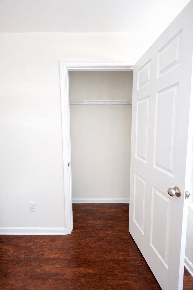 Building Photo - 89 Roseberry Cir